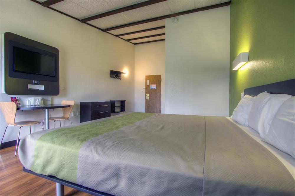 Motel 6-Geneva, Oh Rom bilde