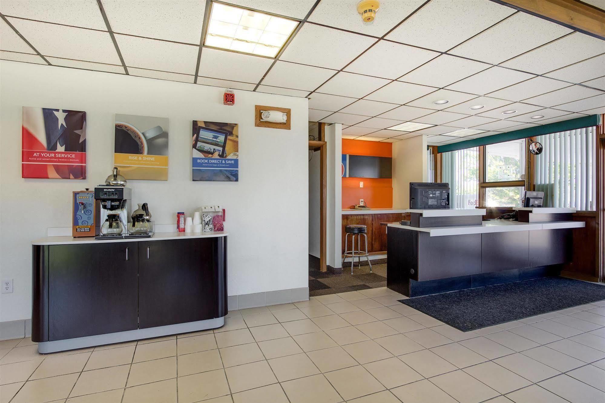 Motel 6-Geneva, Oh Eksteriør bilde