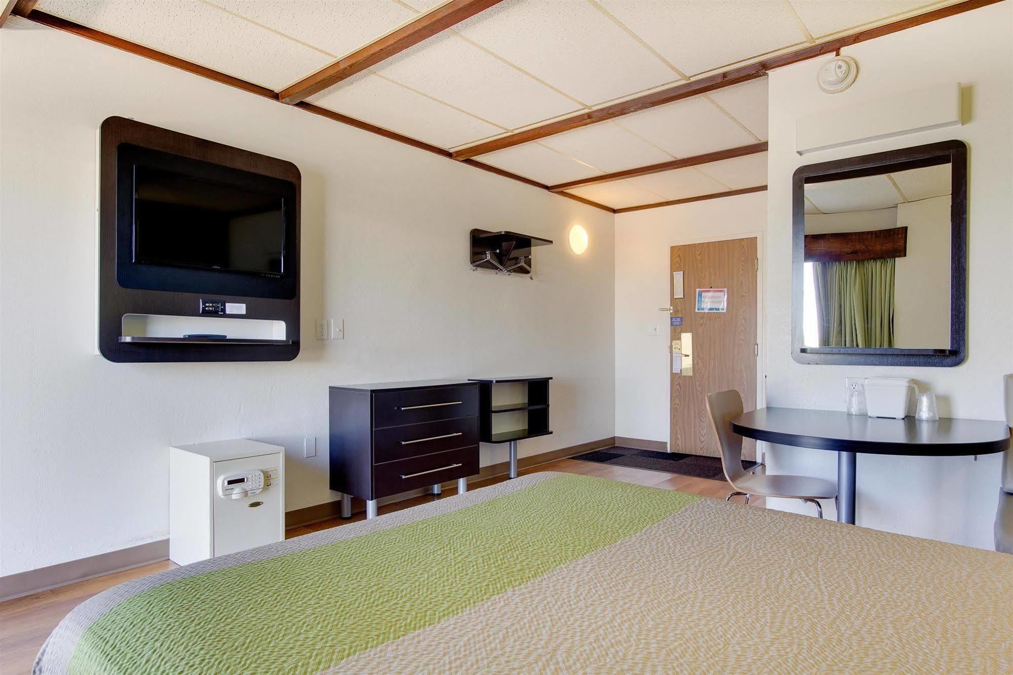 Motel 6-Geneva, Oh Eksteriør bilde
